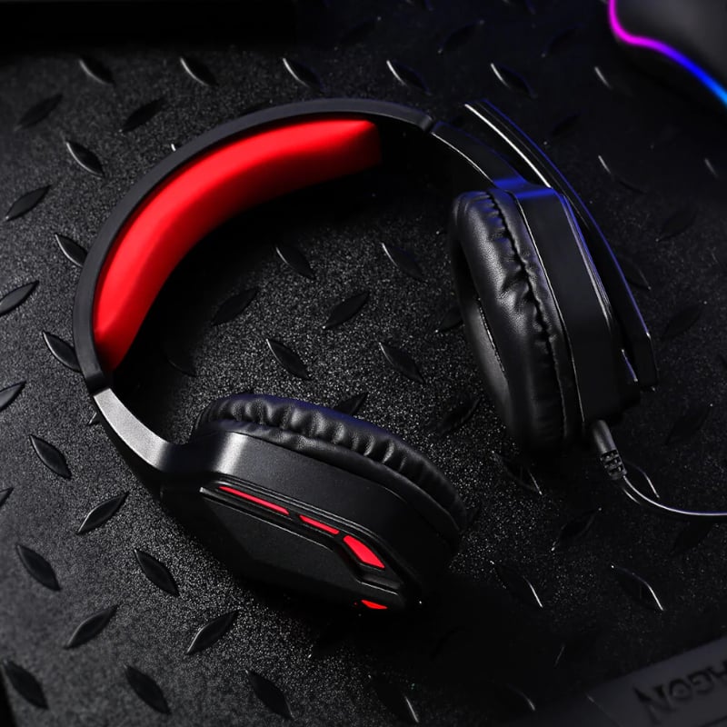 REDRAGON Over-Ear HYLAS Aux (Mic & Headset)|USB (Power Only) RGB Gaming Headset – Black