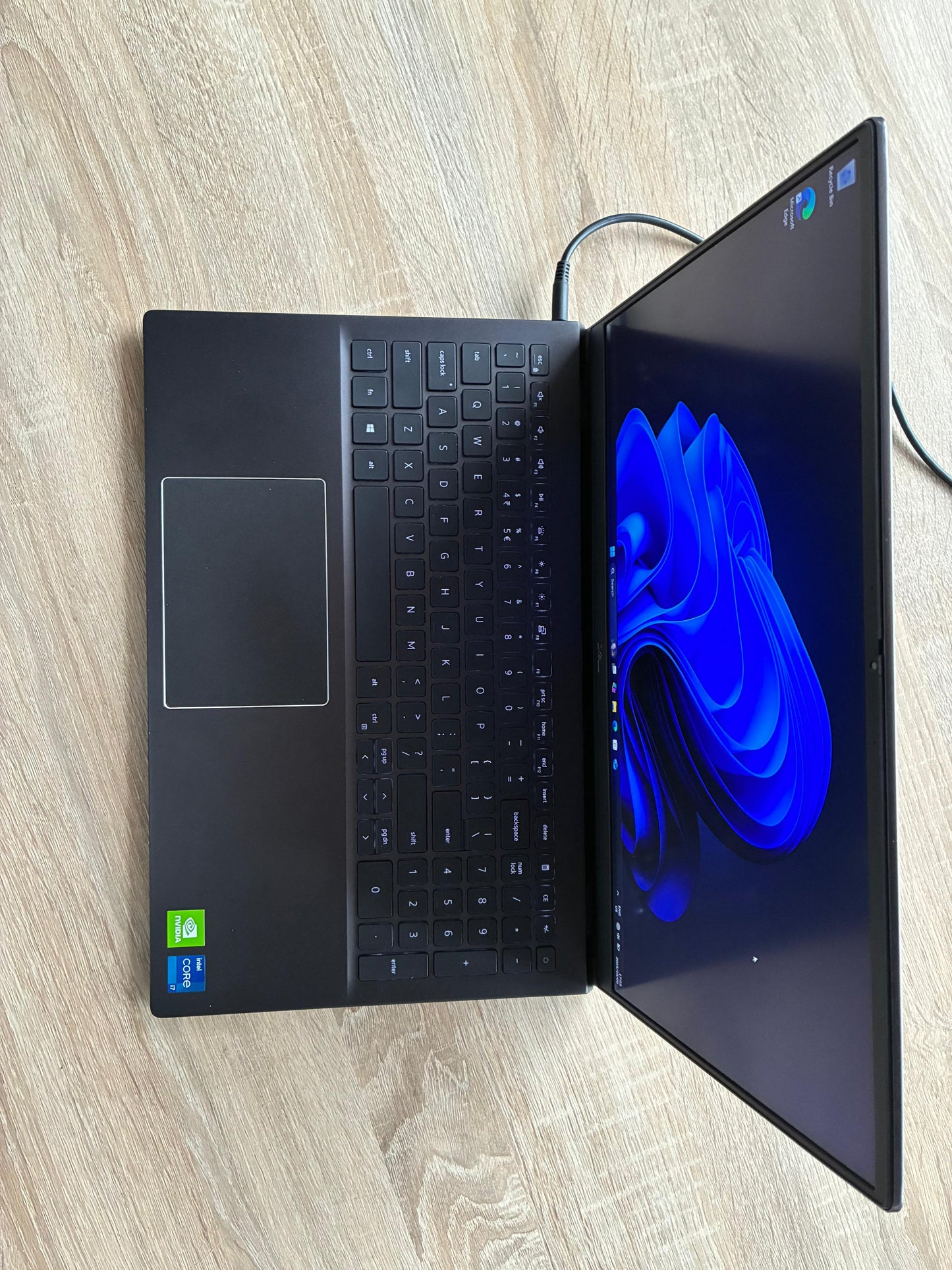 Dell Vostro 5502 i7 16GB RAM 512GB SSD