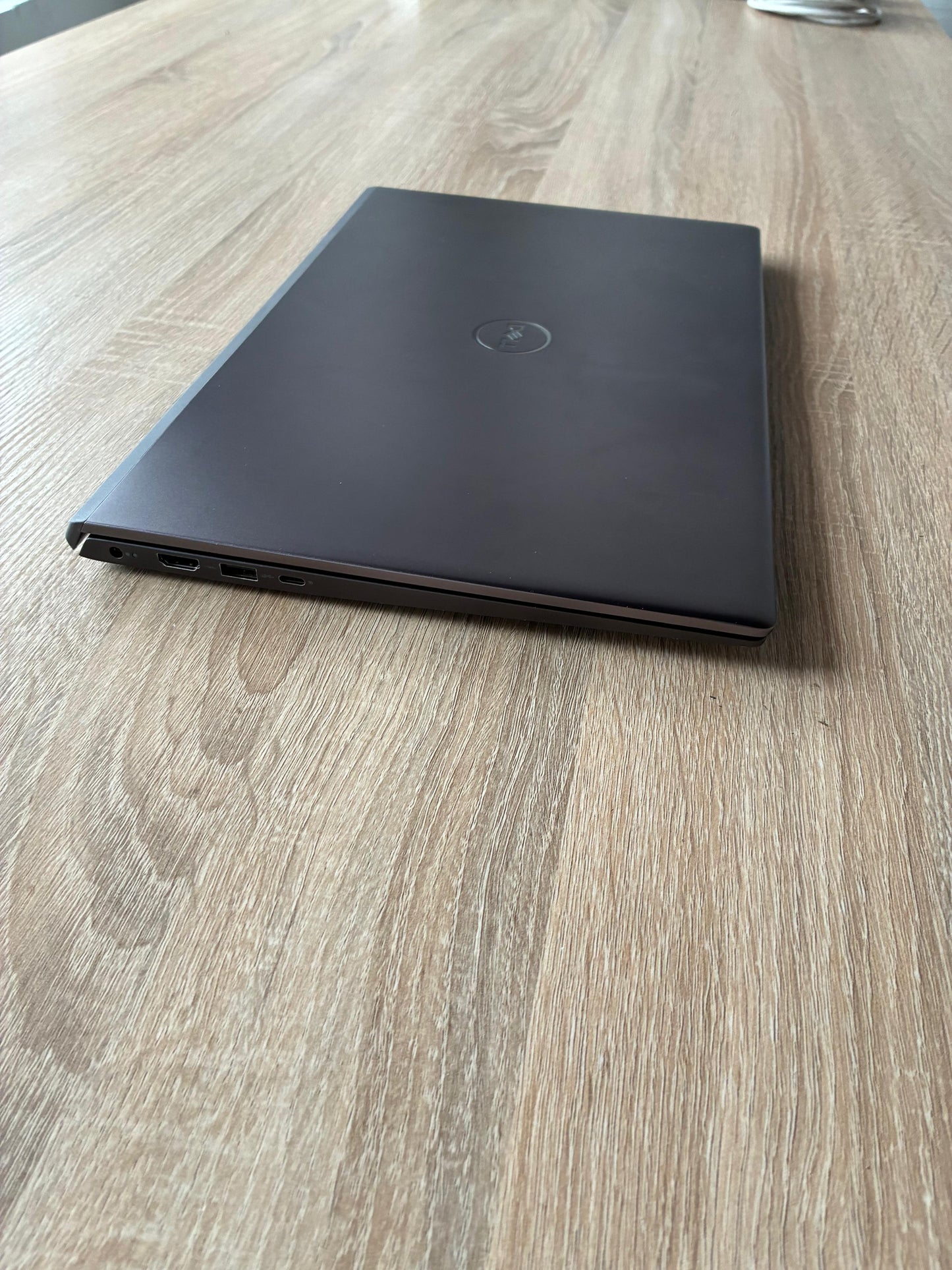 Dell Vostro 5502 i7 16GB RAM 512GB SSD