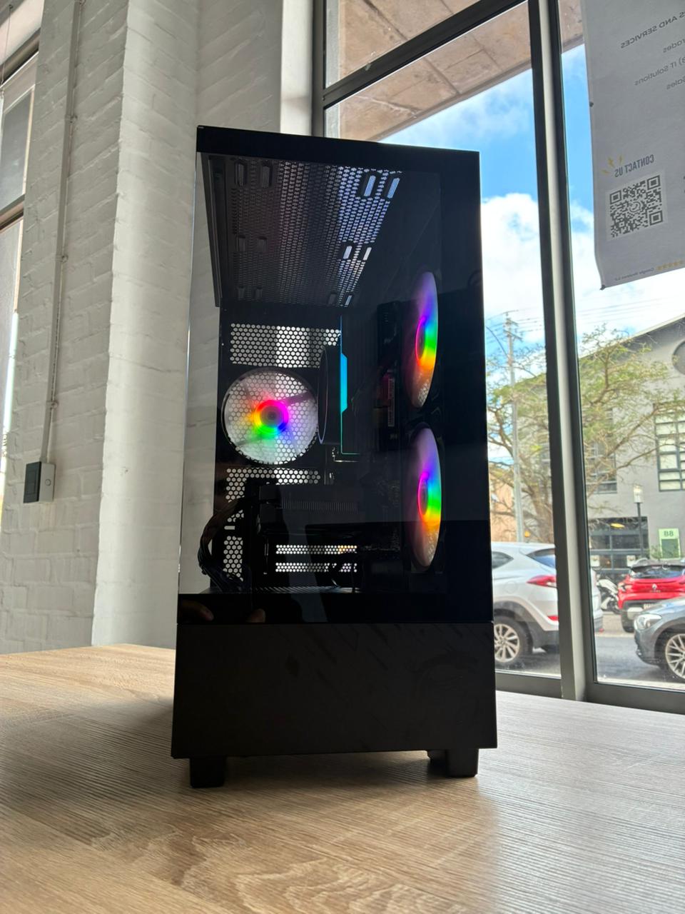 Ryzen 5 5500 / RTX 5050 8GB / MSI A520M / 16GB 3600MHz RGB / MSI PAG PANO M110A Gaming Chassis / MSI MAG 550W 80 PLUS Bronze / 500GB M.2