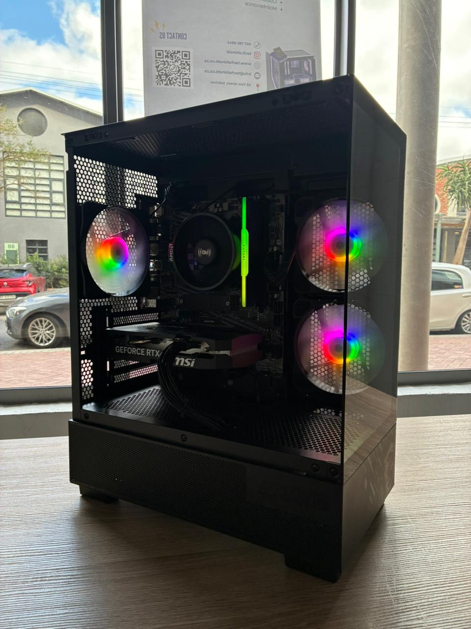 Ryzen 5 5500 / RTX 5050 8GB / MSI A520M / 16GB 3600MHz RGB / MSI PAG PANO M110A Gaming Chassis / MSI MAG 550W 80 PLUS Bronze / 500GB M.2