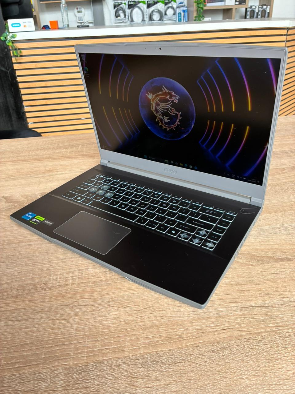 MSI Thin 15 B13UC-3069ZA / Intel Core i5-13420H / 16GB RAM @3200Mhz / RTX 3050 4GB / 512GB NVMe SSD / 15.6' (1920x1080) IPS 144Hz