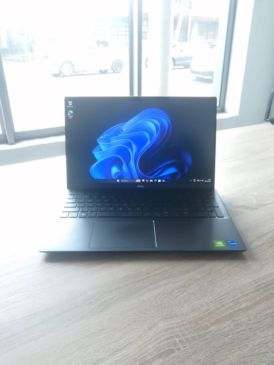 Dell Vostro 5502 i7 16GB RAM 512GB SSD