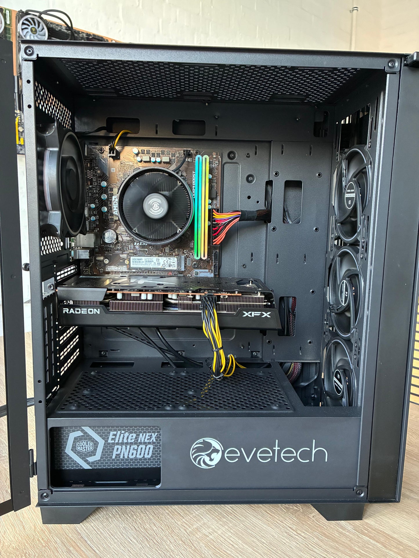 Ryzen 5500 RX 7600 8GB Gaming PC