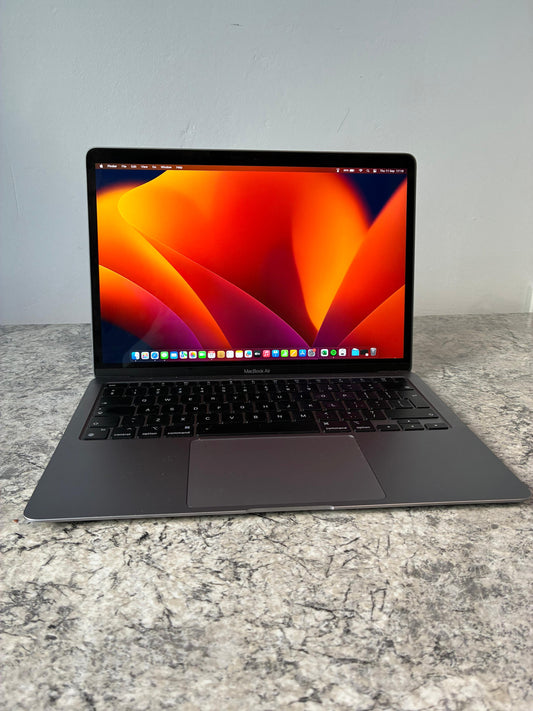 MacBook Air 13-inch  Apple M1 chip  256GB  8GB - Space Grey