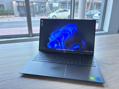 Dell Vostro 5502 i7 16GB RAM 512GB SSD